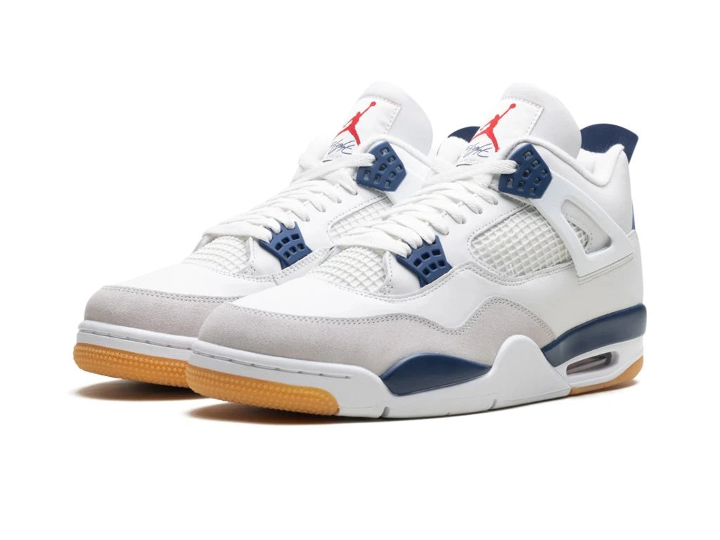 Nike SB x Air Jordan 4 Retro "Navy"