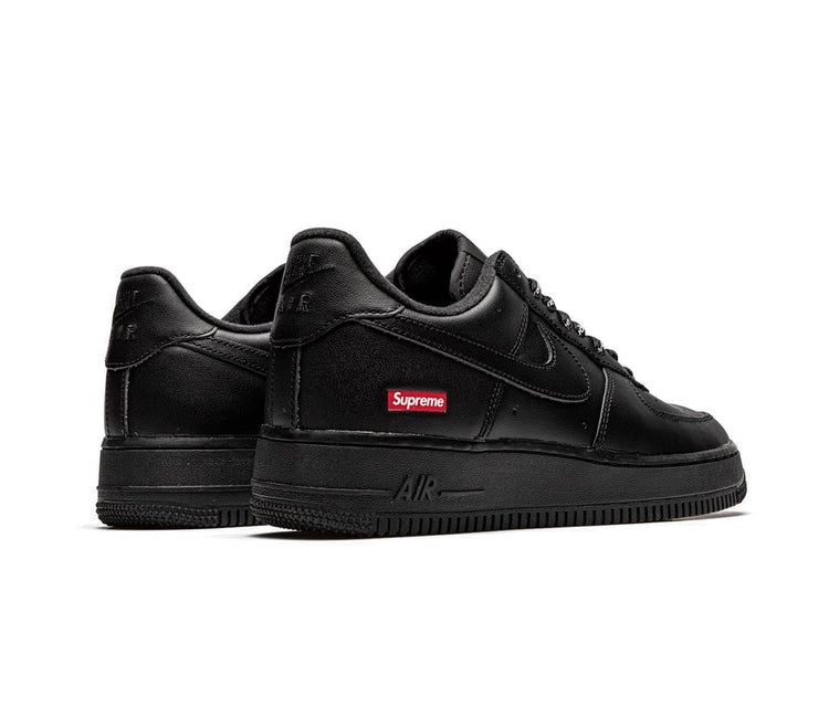 Nike Air Force 1 Low Supreme Black