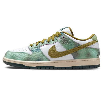 Nike SB Dunk Low Alexis Sablone Chameleon